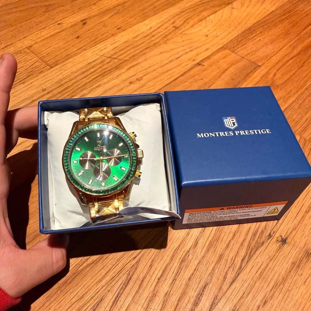 Montres Prestige MPW-0346 Quartz Chronograph Watch Gold Green Dial Crystal Bezel